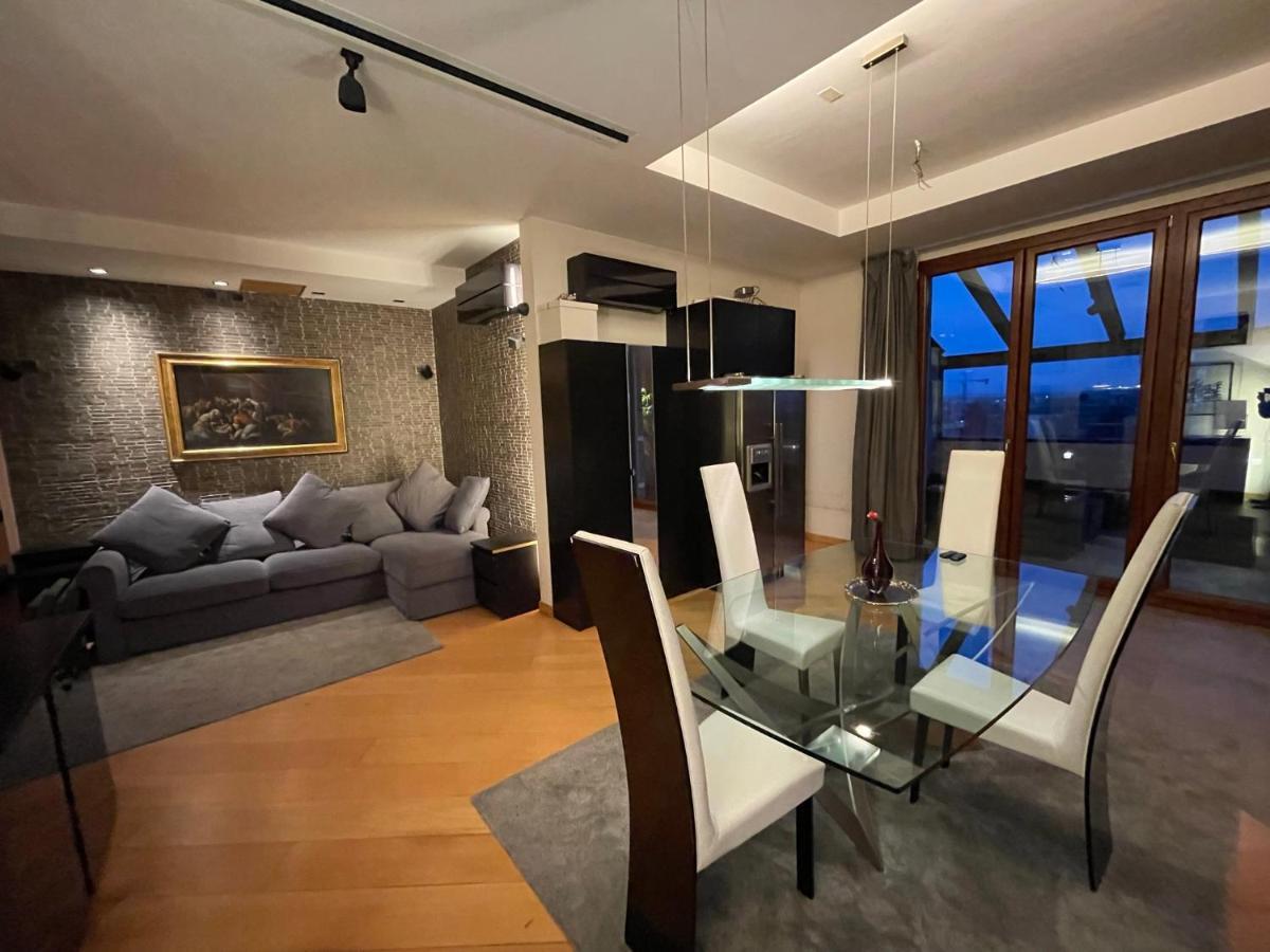 Apartmán Attico Con Vista Spettacolare E Jacuzzi Boloňa Exteriér fotografie