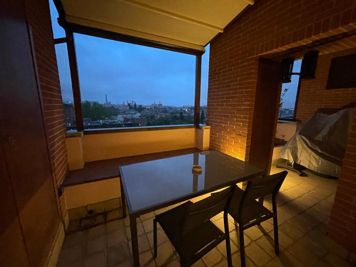 Apartmán Attico Con Vista Spettacolare E Jacuzzi Boloňa Exteriér fotografie